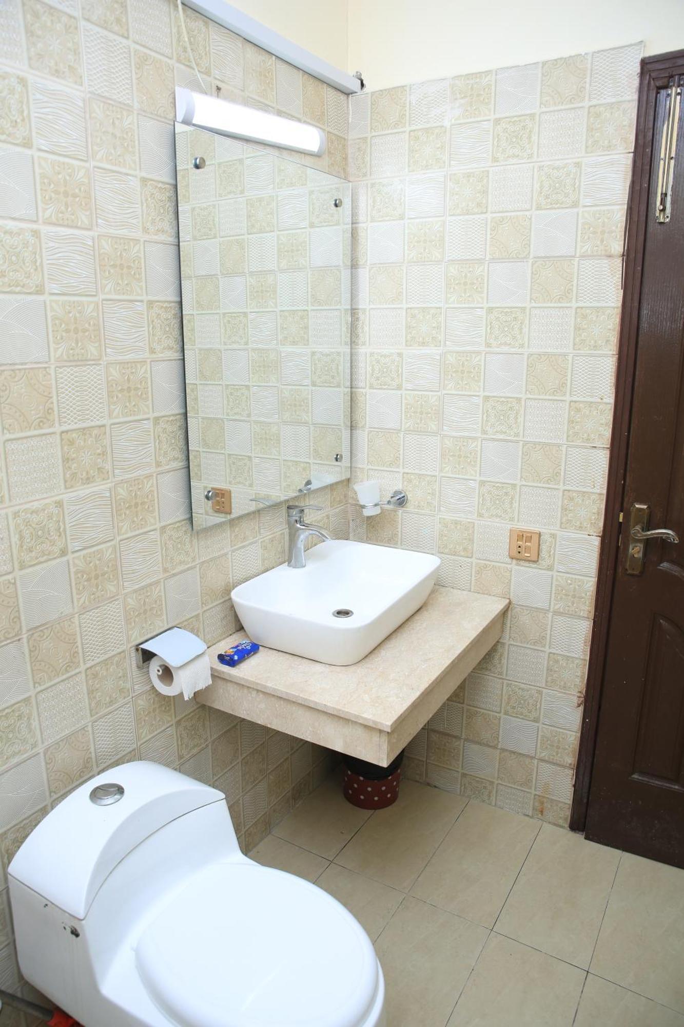 Orbit Residency F-7 Hotel Islamabad Buitenkant foto